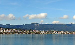 Blick von Zollikon nach Zürich-Wollishofen Blick von Zollikon nach Zürich-Wollishofen