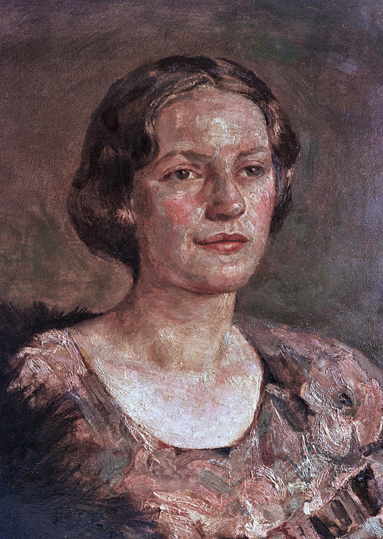 Frau Dr. Ruth Matter mit Pelz